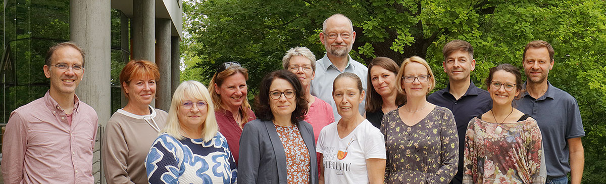 K&uuml;nstlerischer Leiter, Lehrkr&auml;fte der Allgemeinbildung und Schulsozialarbeiterin, Juli 2026